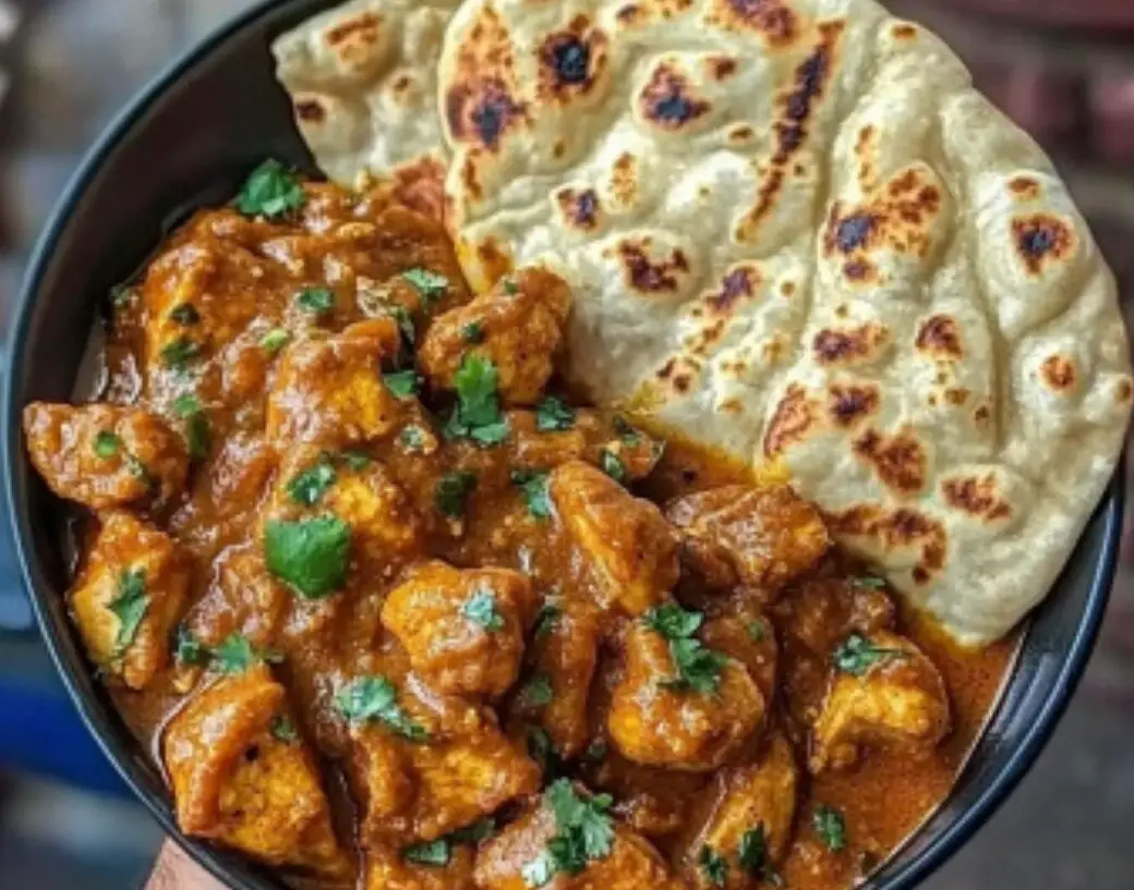 Indian Butter Chicken with Naan