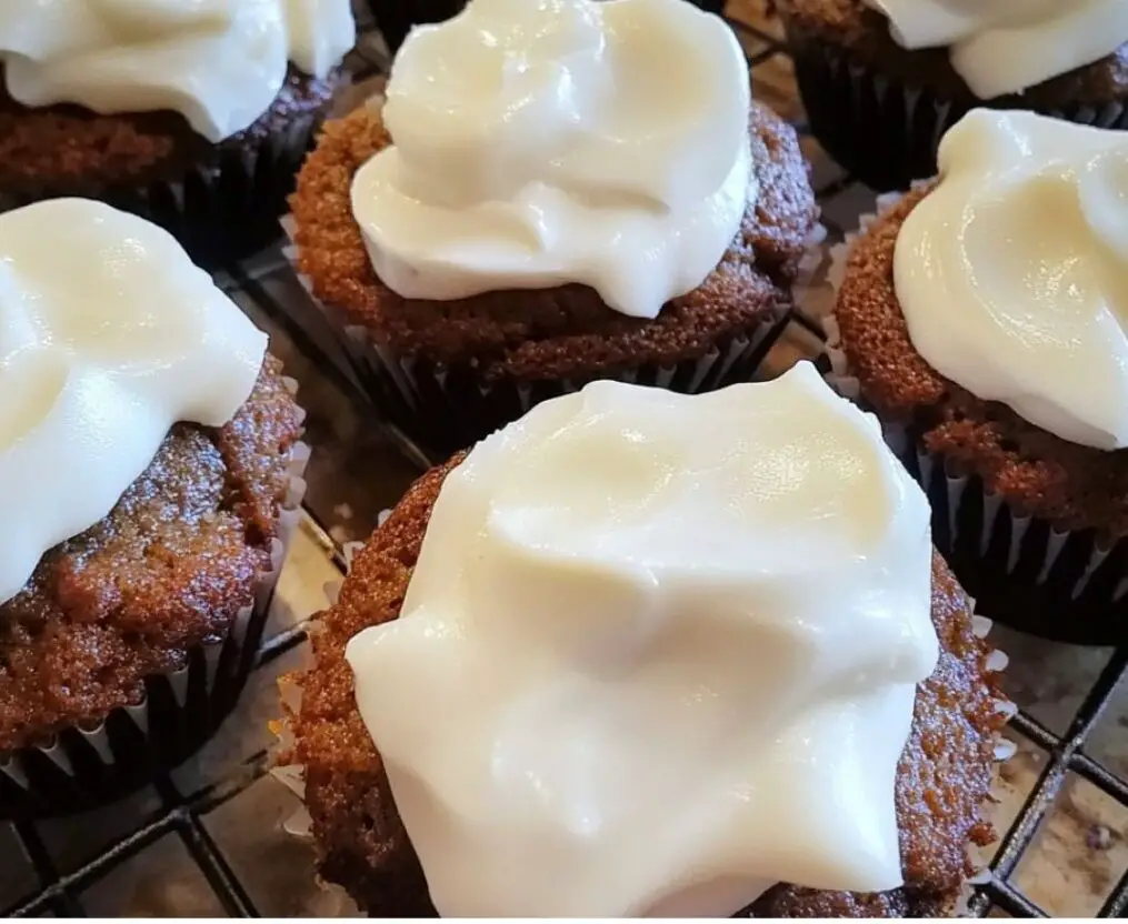 Classic Carrot Cake Cupcakes