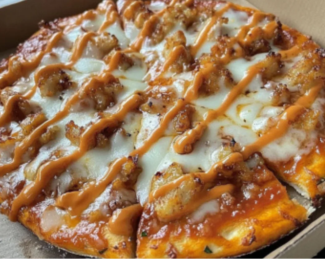 Spicy Chicken Drizzle Pizza