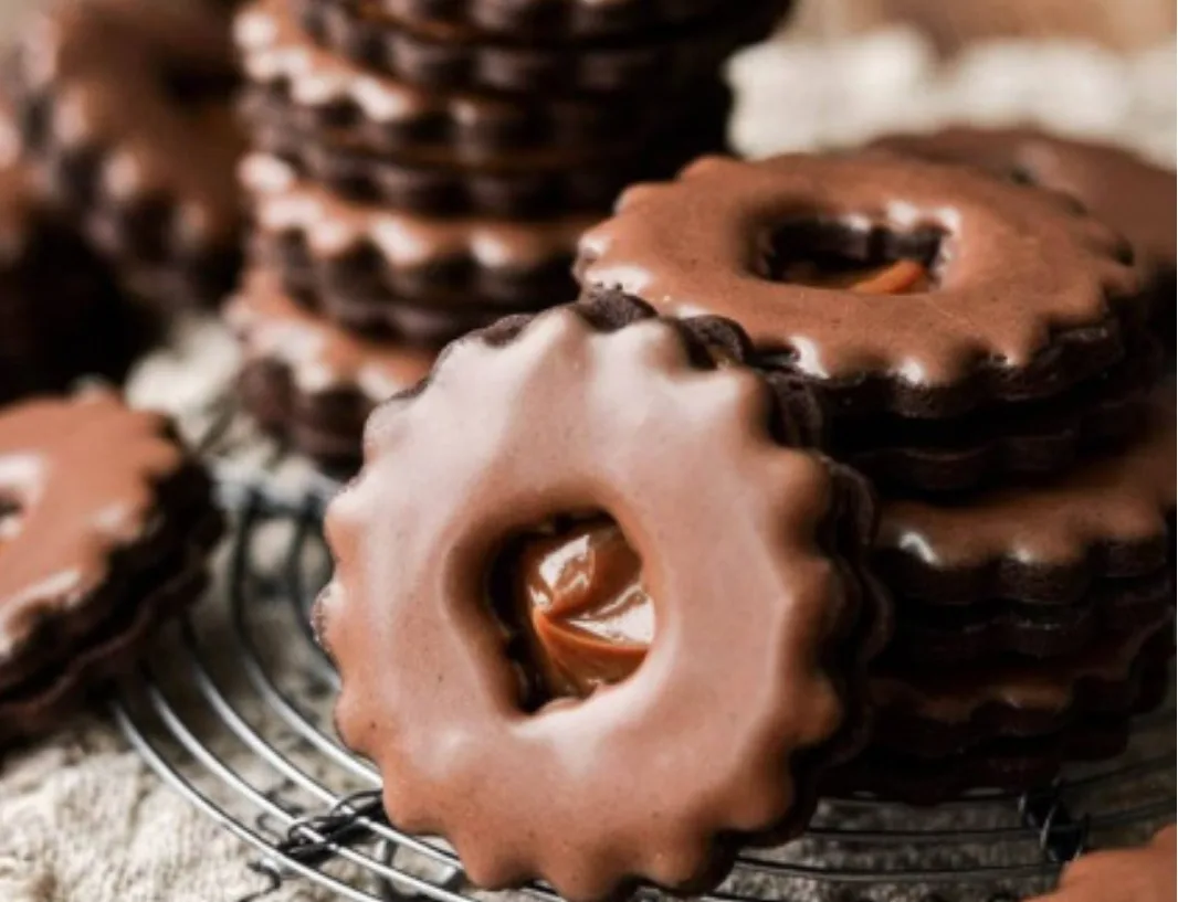 Chocolate-Dipped Sandwich Cookies