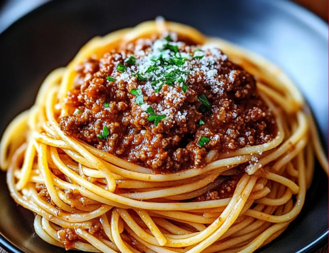 Easy Creamy Garlic Butter Spaghetti