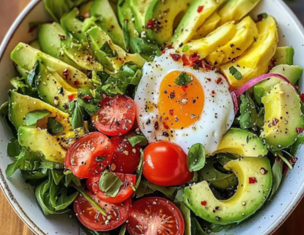 Avocado and Tomato Salad Bowl