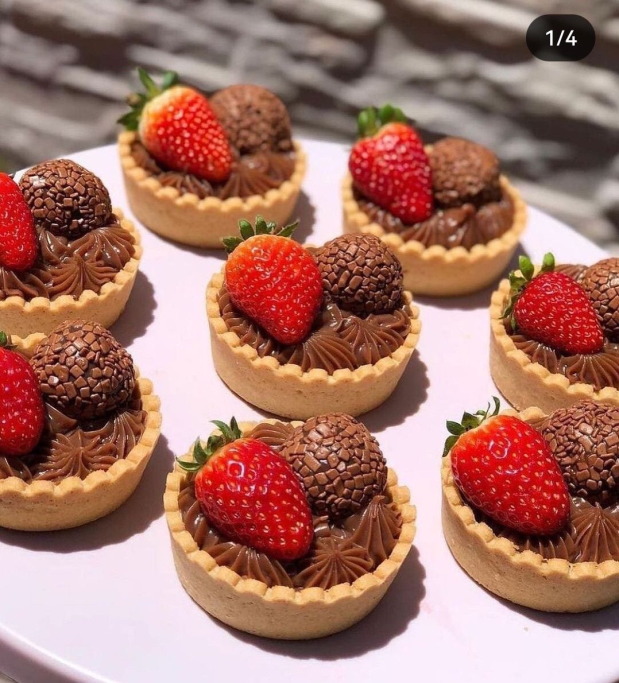 Chocolate Strawberry Tarts